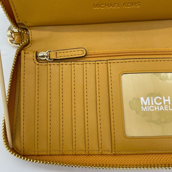 Michael Kors Large Flat MF Phone Case Wallet Marigold - Picture 9 of 10